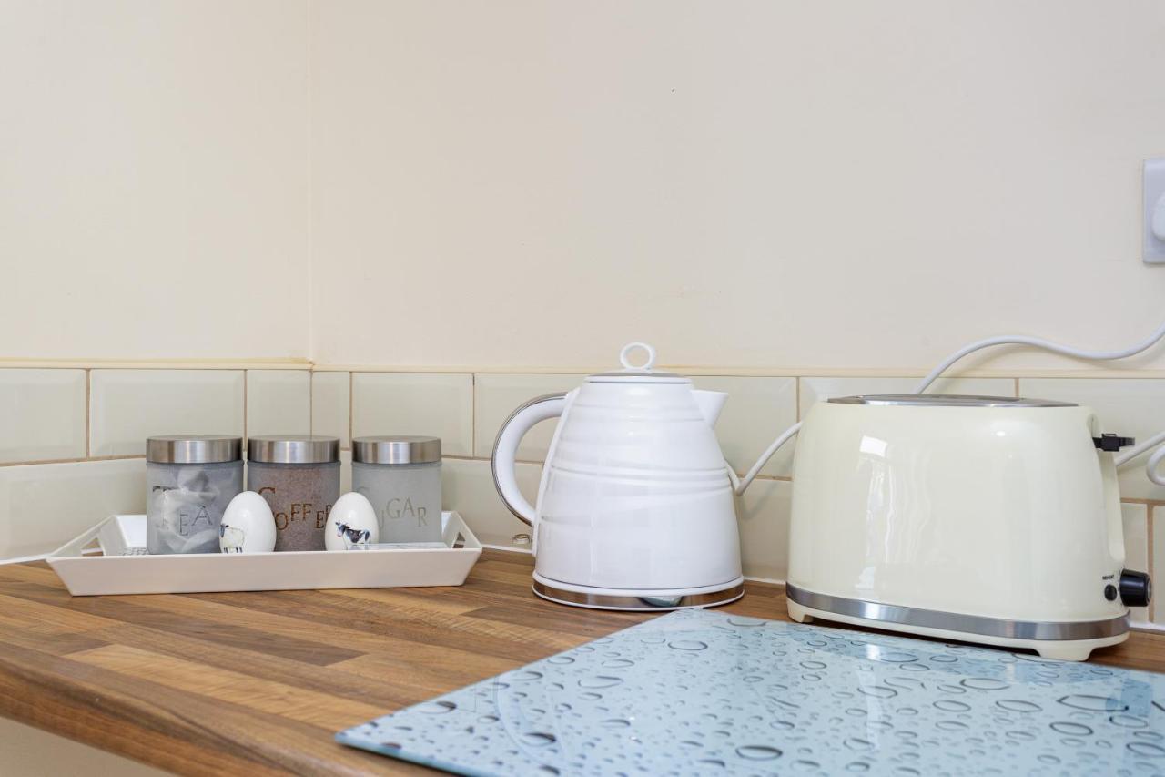 Blackberry - Stylish Self-Contained Flats In Soton City Centre 사우샘프턴 외부 사진