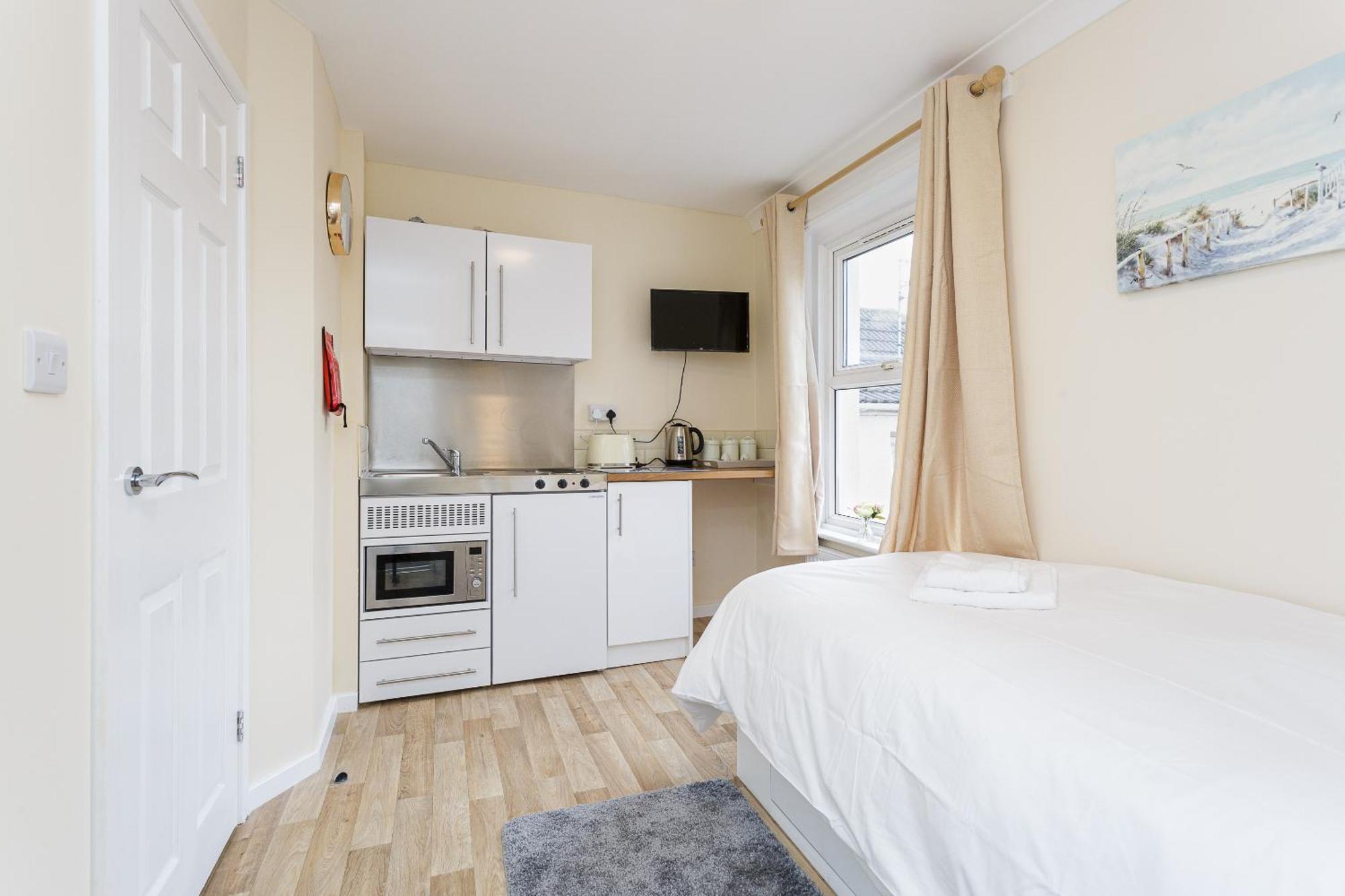 Blackberry - Stylish Self-Contained Flats In Soton City Centre 사우샘프턴 객실 사진
