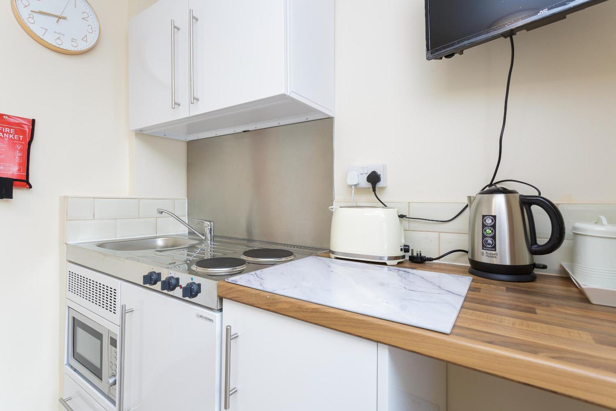 Blackberry - Stylish Self-Contained Flats In Soton City Centre 사우샘프턴 객실 사진