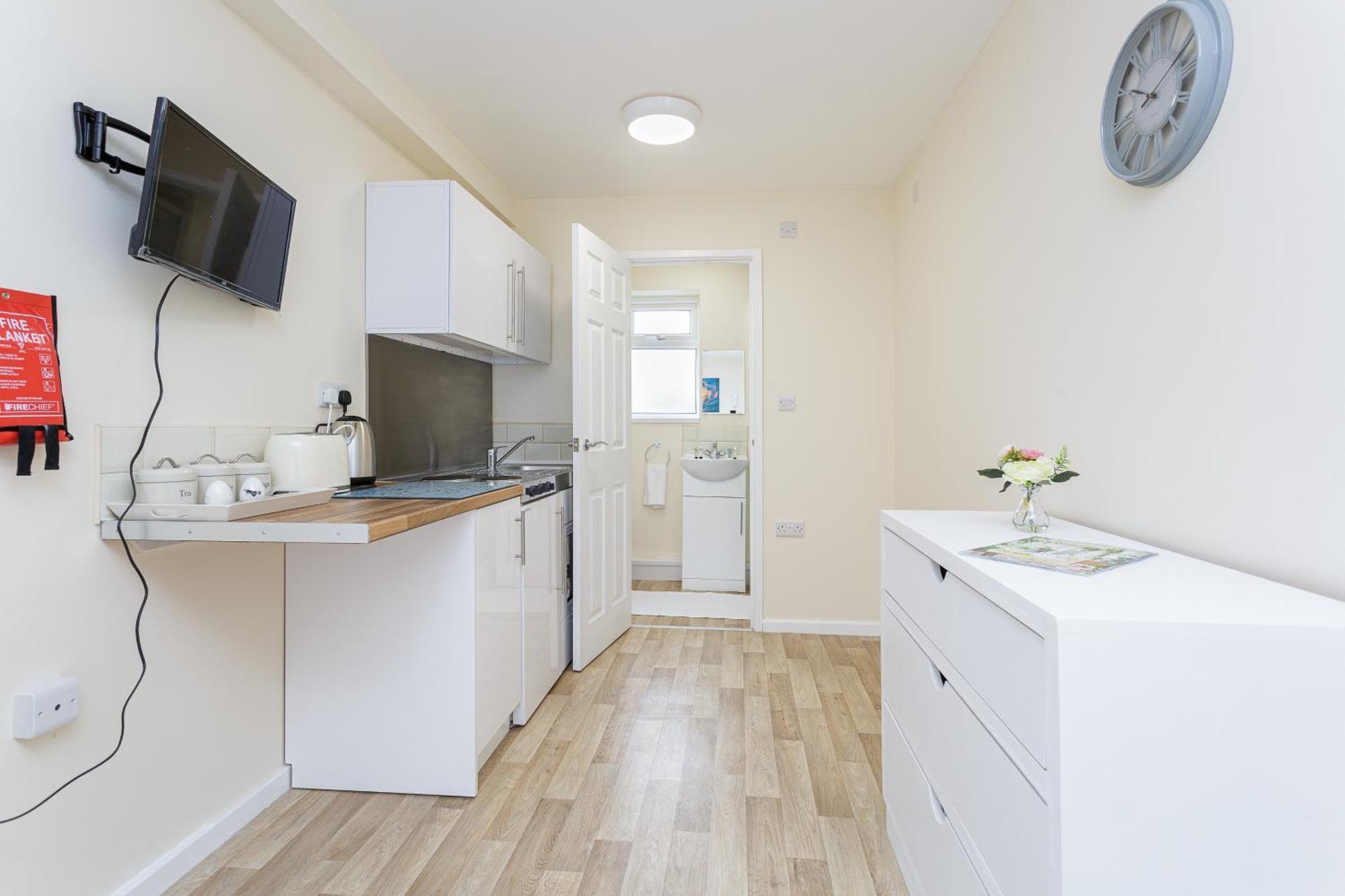 Blackberry - Stylish Self-Contained Flats In Soton City Centre 사우샘프턴 객실 사진