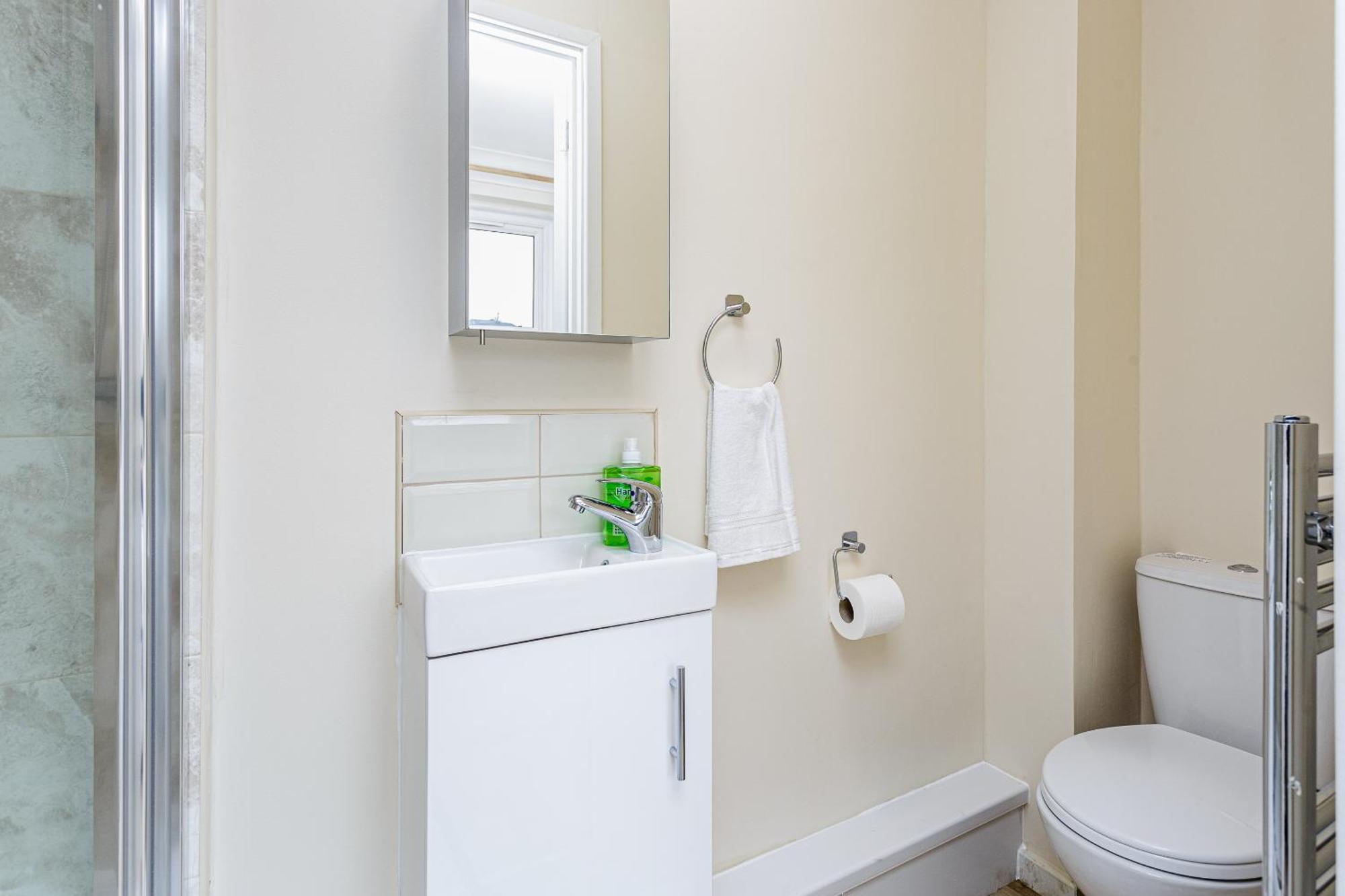Blackberry - Stylish Self-Contained Flats In Soton City Centre 사우샘프턴 객실 사진